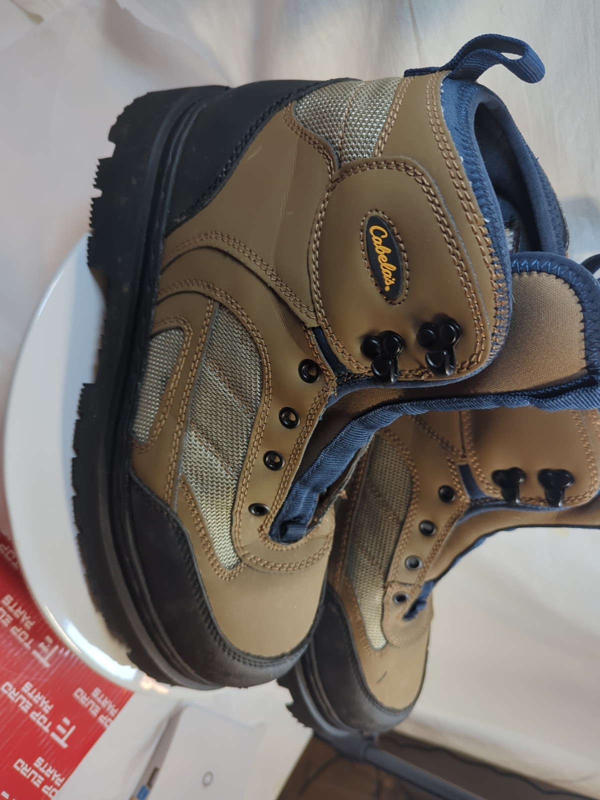 Cabela’s Ultralight Felt Sole Wading Boots Men's 11 M Brown Black