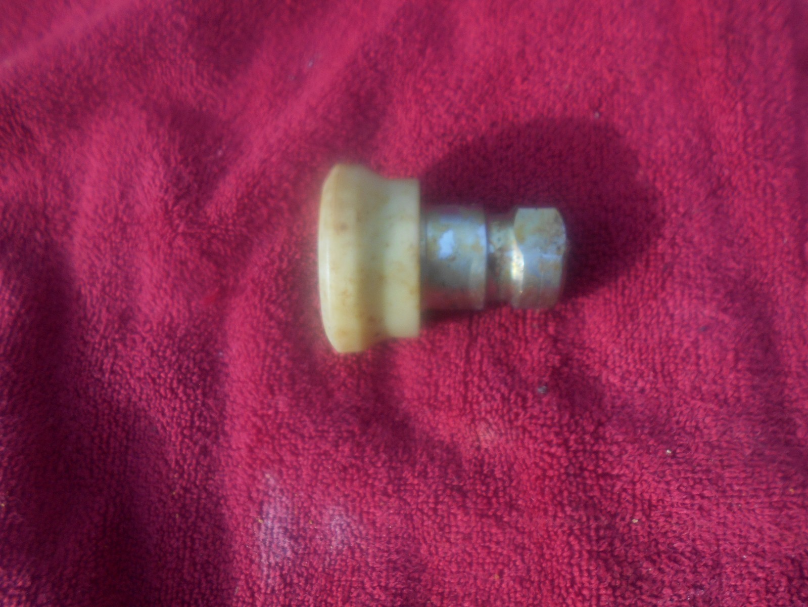 GILES COMMERCIAL FRYER FEMALE QUICK RELEASE COUPLAIN