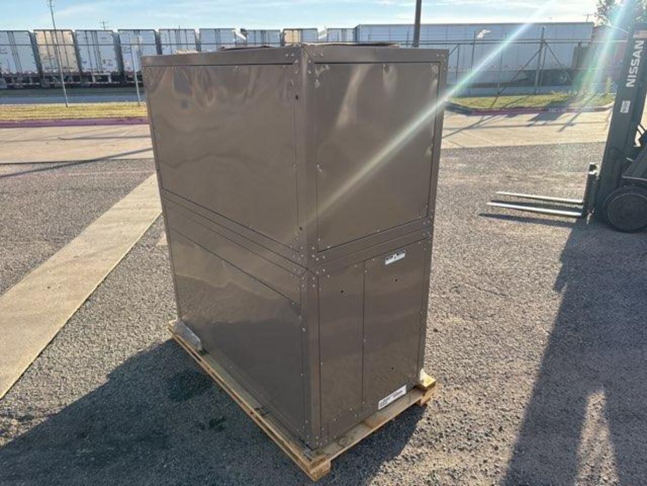 York NM120C00C4BAA3 10 Ton AC/HP ECM Upflow/Horizontal Air Handler 460/60/3
