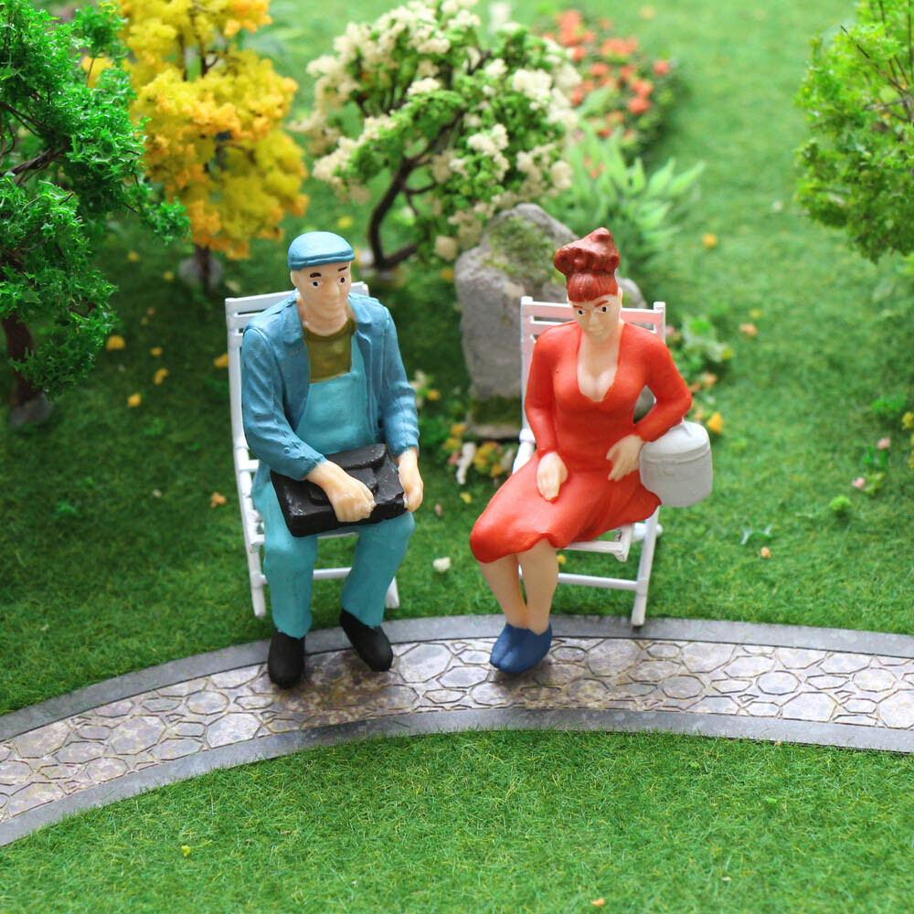 P2509 Model Trains 12pcs G Scale Figures 1:25 Seated People 12 Different Poses