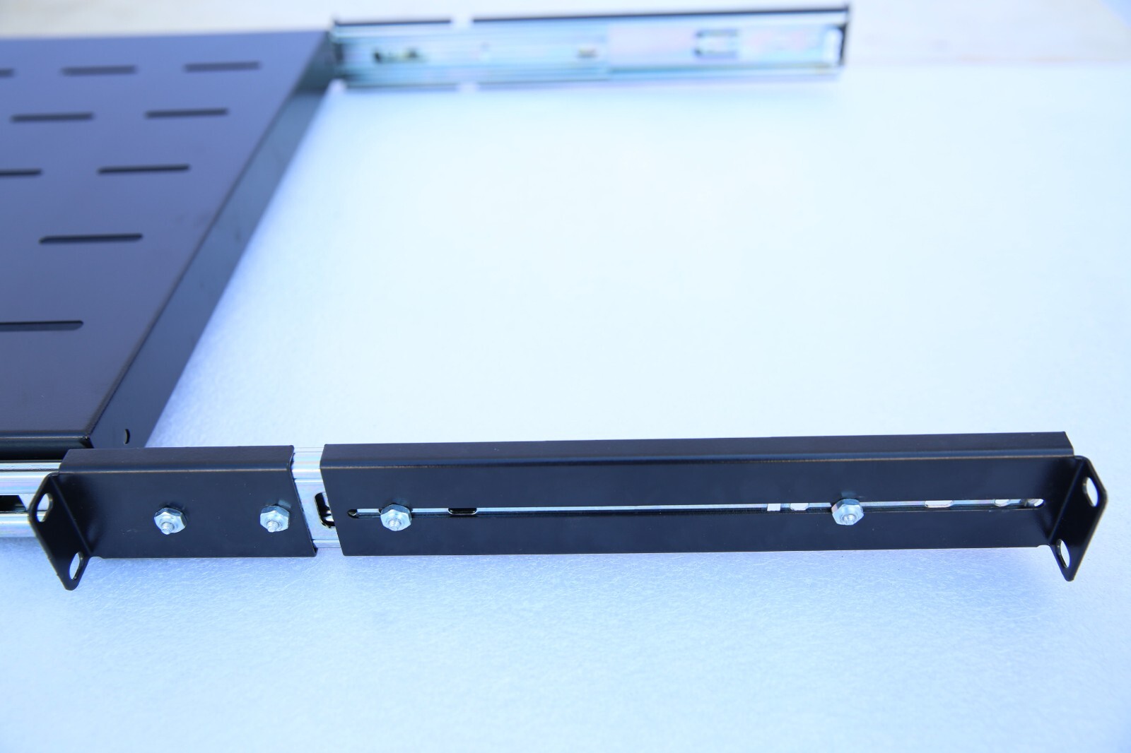 Sliding Rack Server Shelf For Rack 1U 19" 4 Post Rack Mount-Adjustable 15"-22"