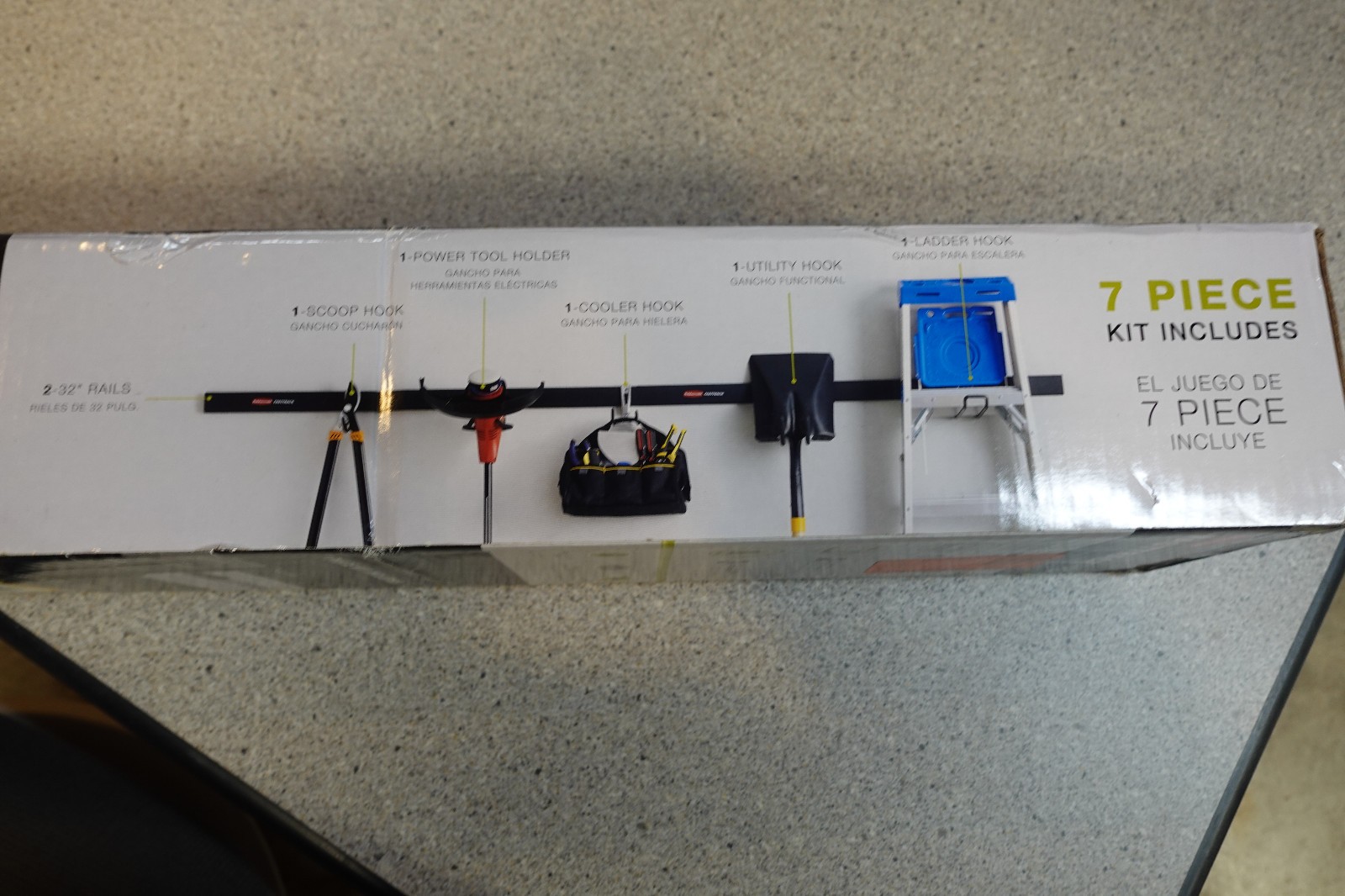 Rubbermaid Fasttrack Universal All-In-One Garage Storage Rail System (7-Piece)