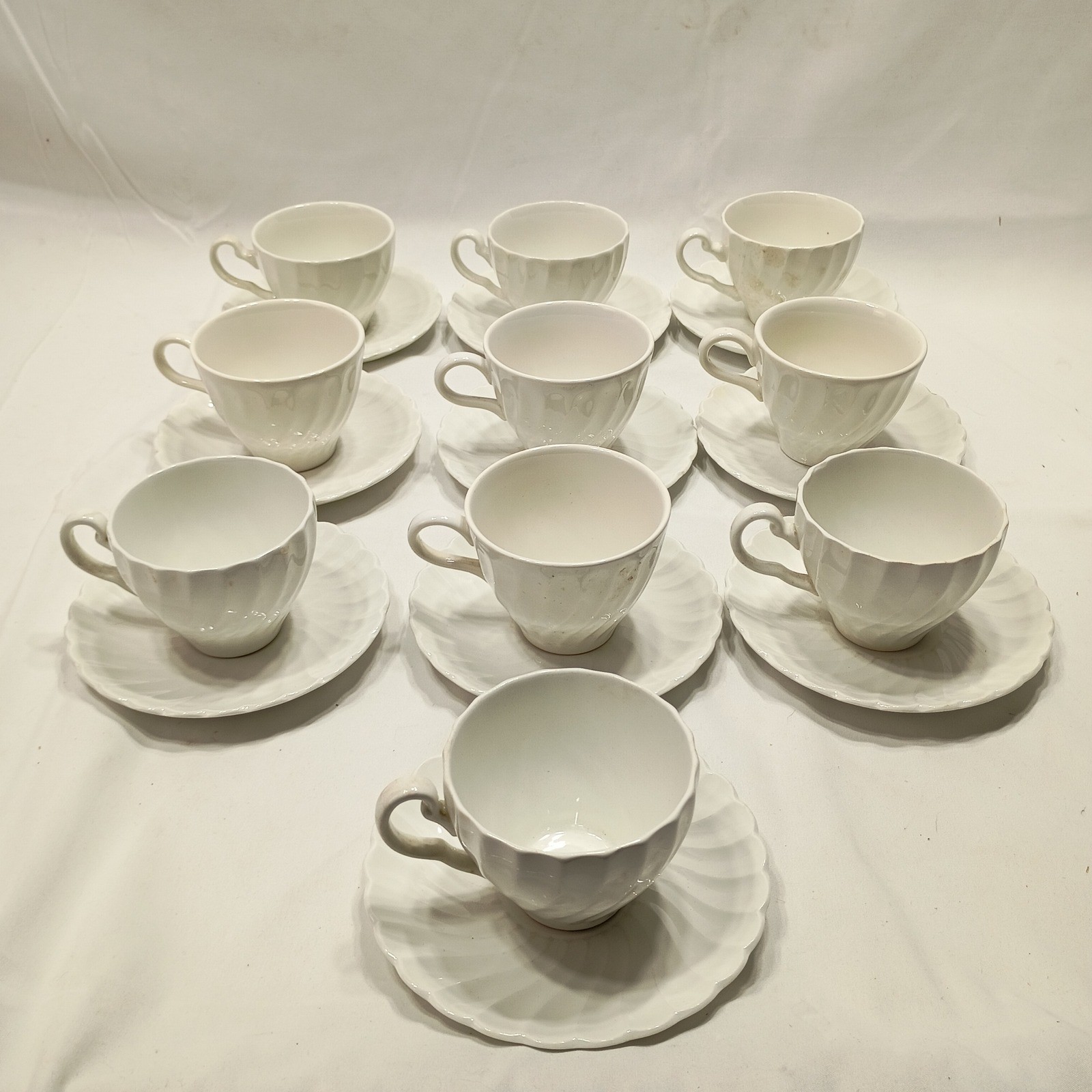 Johnson Bros Snow White Regency tea cups & saucers set of 10