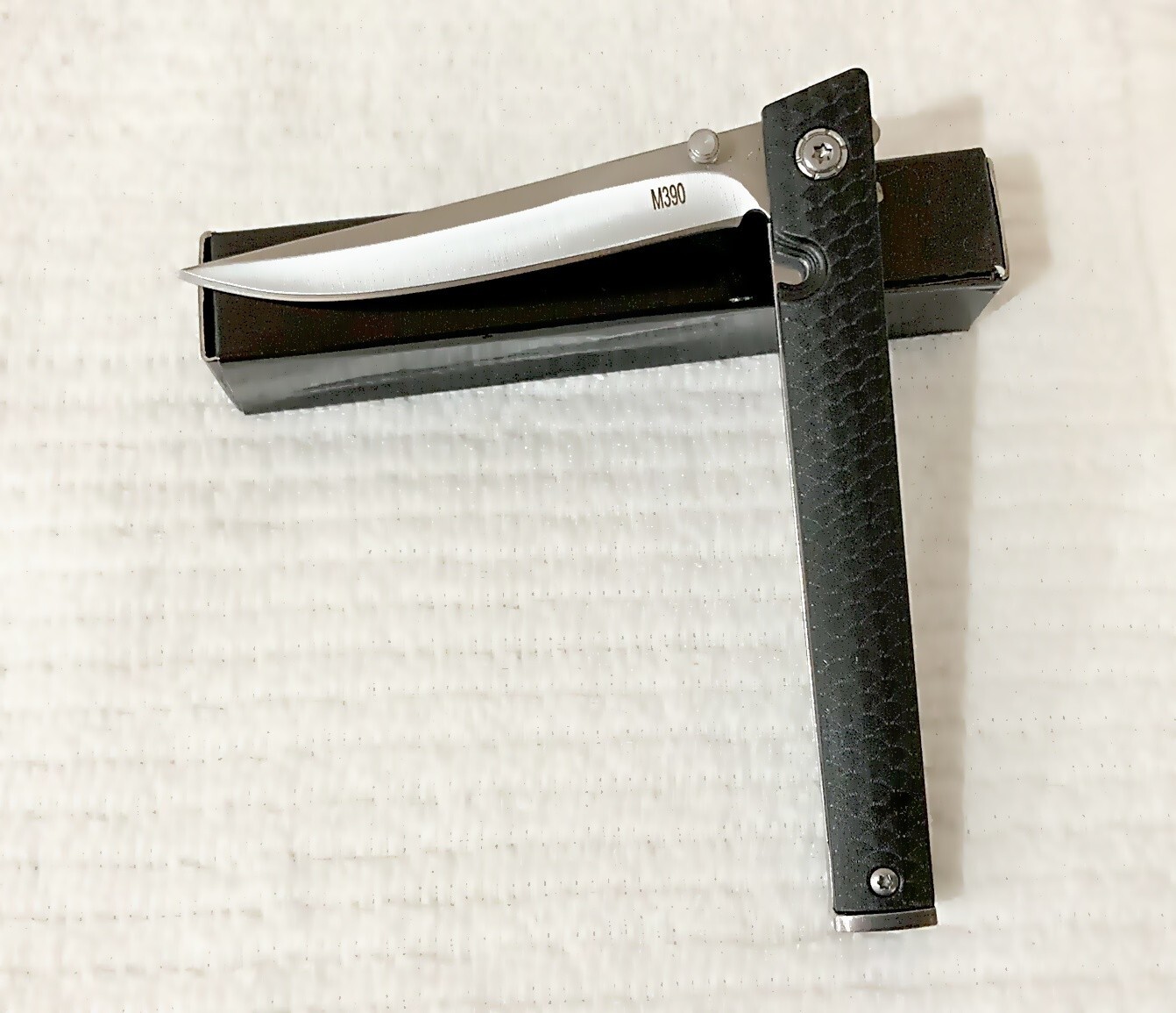 M390 Composite Fiber Handle Straight Blade Pocket Knife