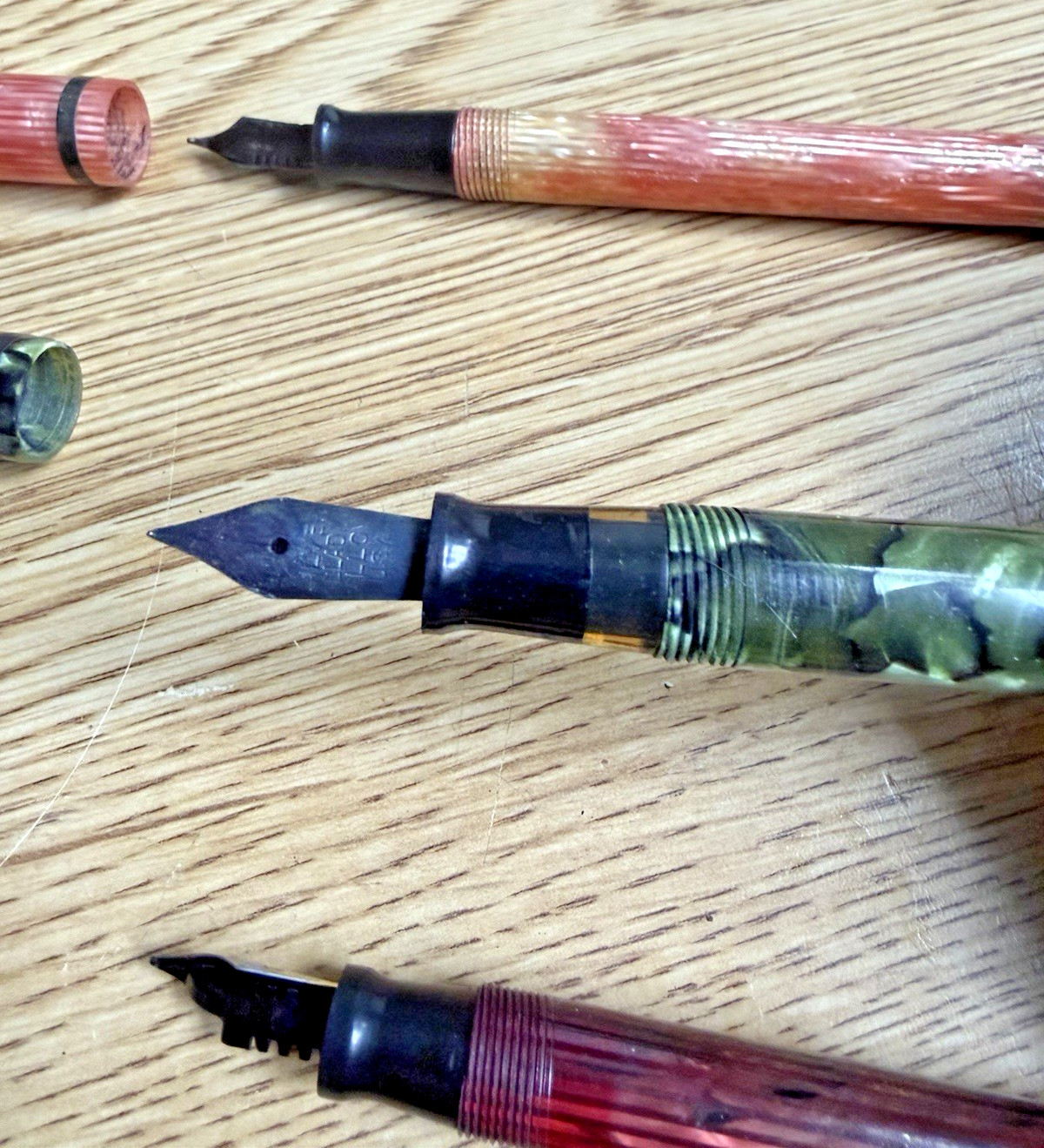 Lot Of 4 - Vintage Fountain Pens - Pink, Green, Burgundy Writing Instrument Pen