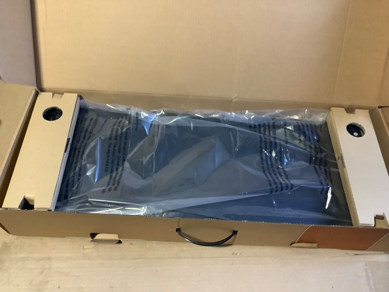 Traeger Pro 780 / Ironwood 885 Folding Front Shelf Accessory in Black