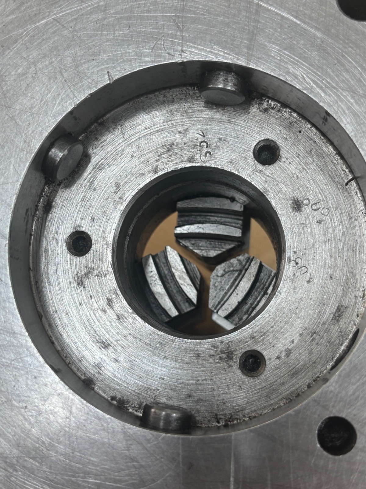 Bison Set Tru 6 1/4” 3 Jaw Metal Lathe Chuck With Reversible Jaws