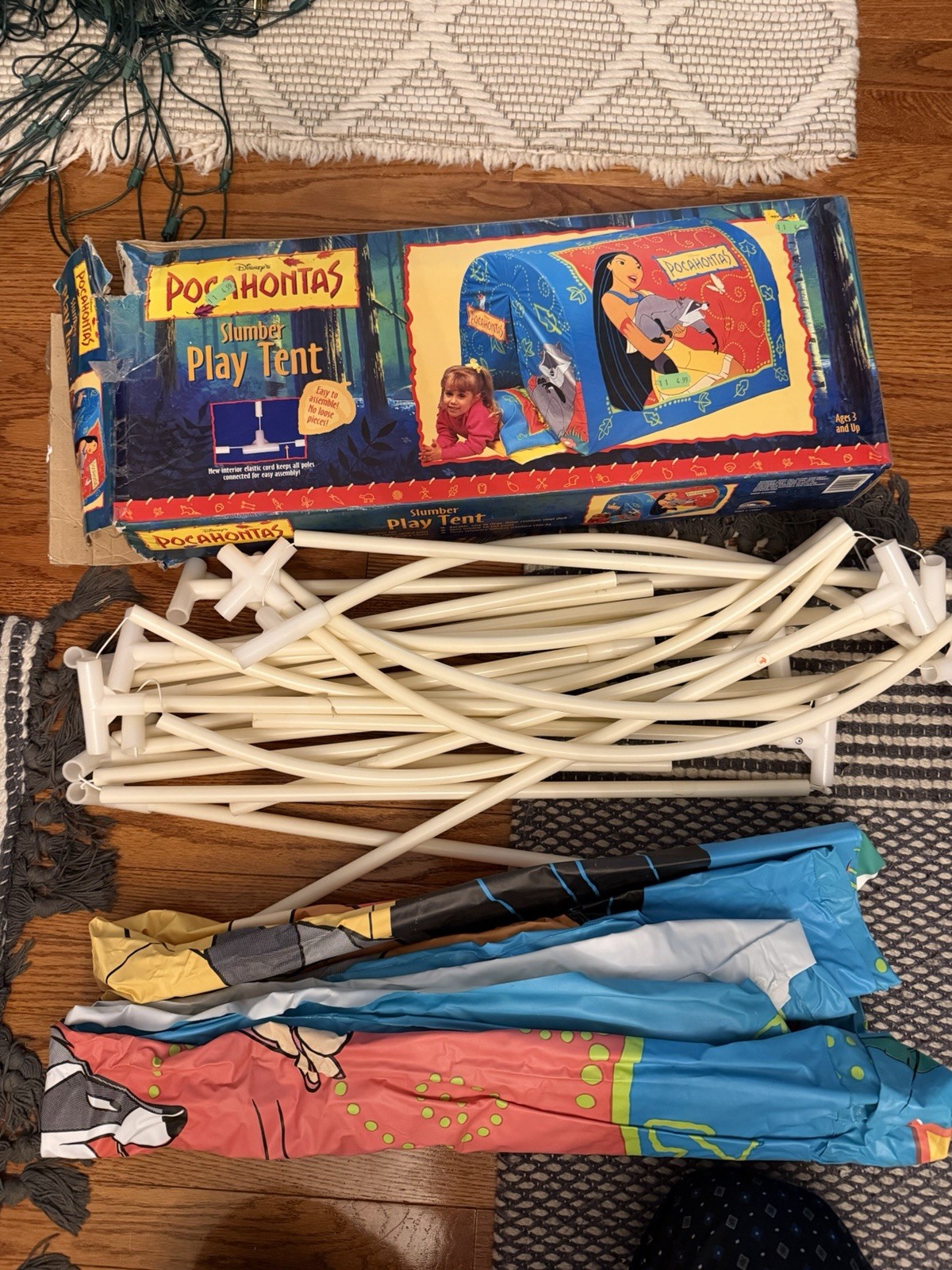 RARE Vtg Disney Pocahontas Vinyl Slumber Kids Play House Camp Tent 40x30x44 Used