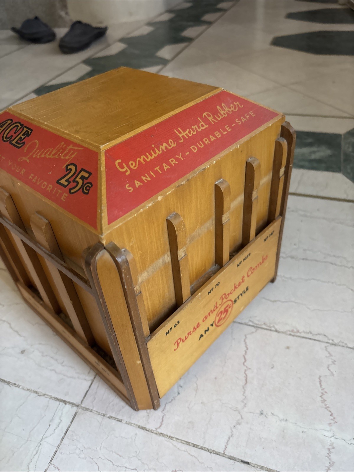 Vintage Ace Brand Purse and Pocket Combs .25 Cent Wooden Revolving Store Display