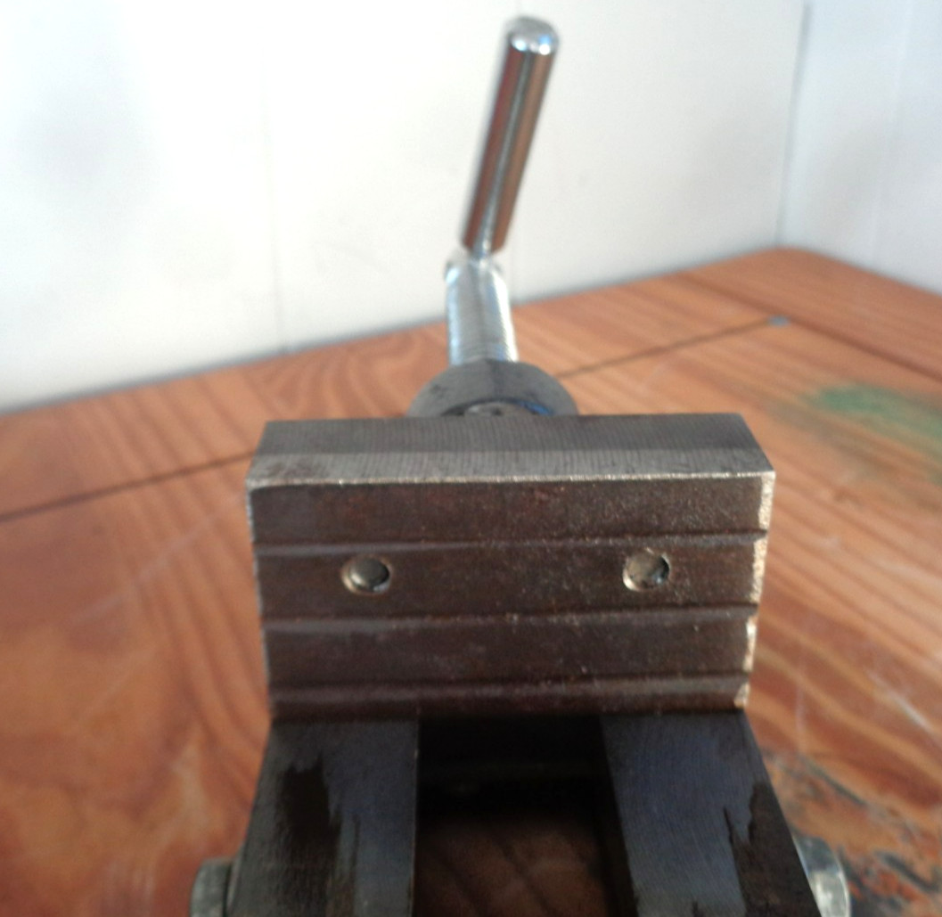 Tilting Drill Press Machinist Vise 2.5” Jaws