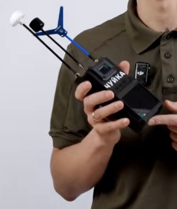 CHUYKA 3.0 FPV Drone Detector 1.2/3.3/5.8GHz RF Video Signal Scanner