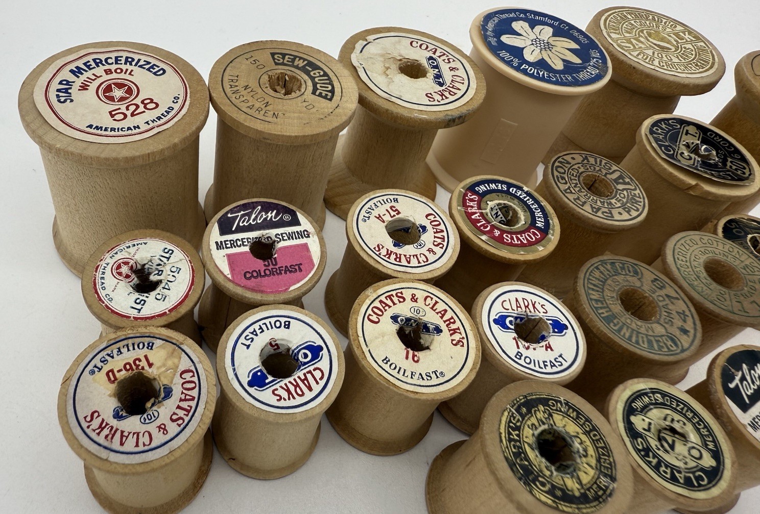Lot of 23 Vtg Wood Coats & Clark, Talon, Clark’s, American Thread, Empty Spools