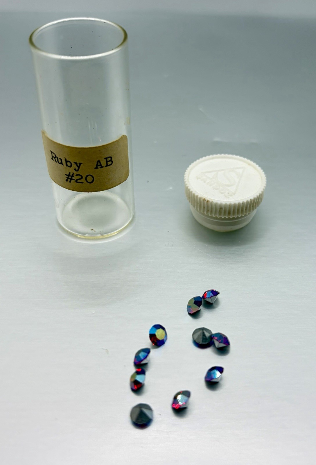 VNTG AB Swarovski Crystals (?) 1,000+ piece lot replacement jewelry set READ