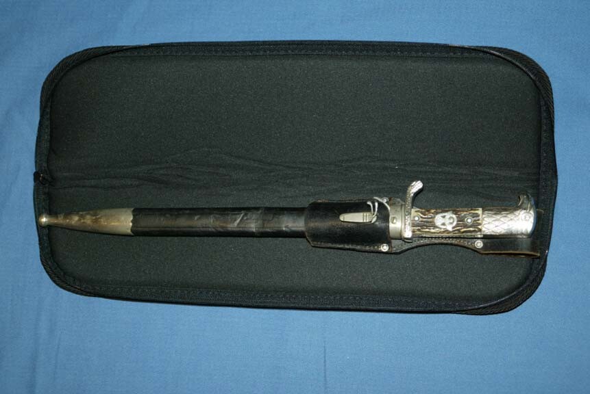 Custom 20" X 5" padded zipper case a perfect fit for most WW2 Daggers & Tanto