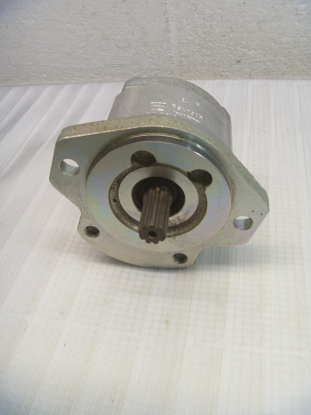 REXROTH HYDRAULIC GEAR PUMP 7930 MNR 510425042