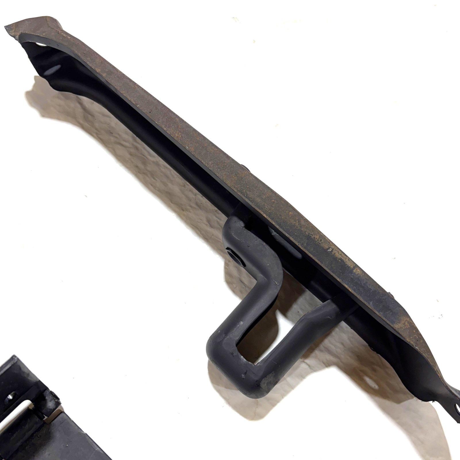 1983-1997 Ford Ranger spare tire carrier (original) Mazda B-Series