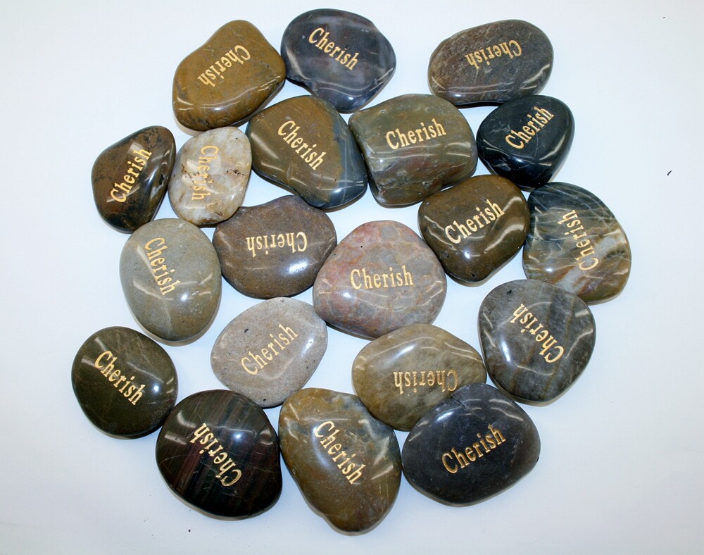 Lot of 100pcs Inspirational Word River Stones Etched Engrave Carve Words Stone