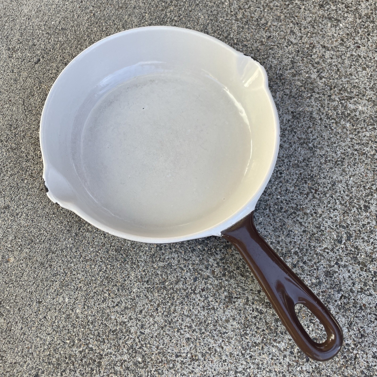 Vintage #16 Le Creuset 6.5" Spouted Skillet Frying Pan Brown Enamel Cast Iron