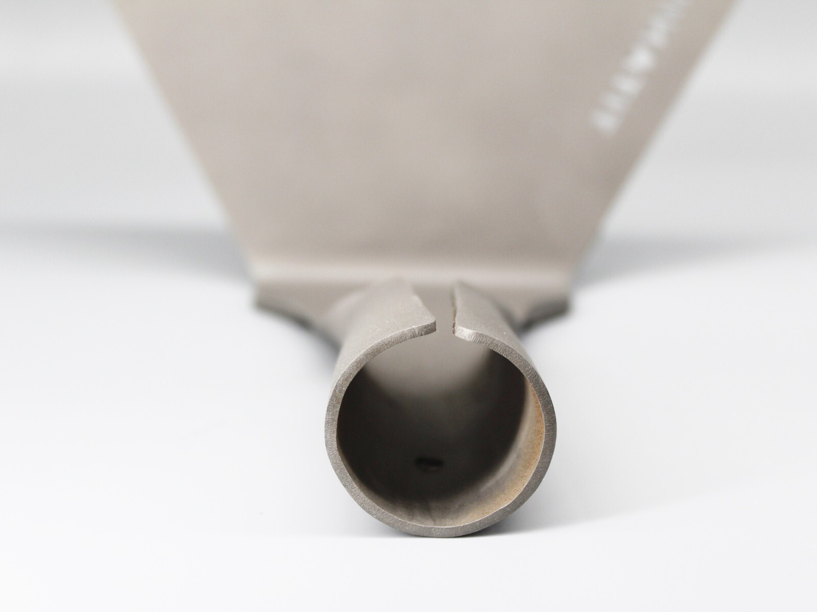 100% Titanium Garden Hoe Lifetime Lasting Lightweight Durable