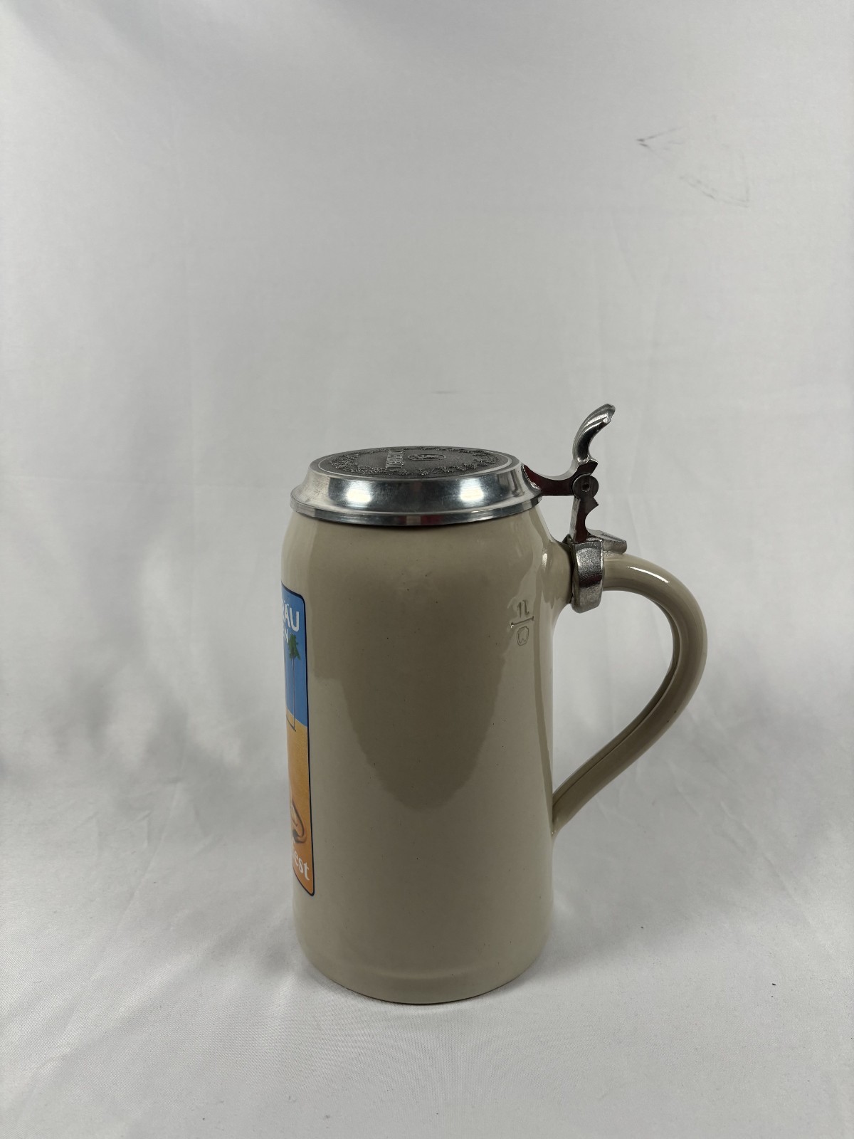 Vintage Lowenbrau Munchen Oktoberfest Stoneware Beer Stein