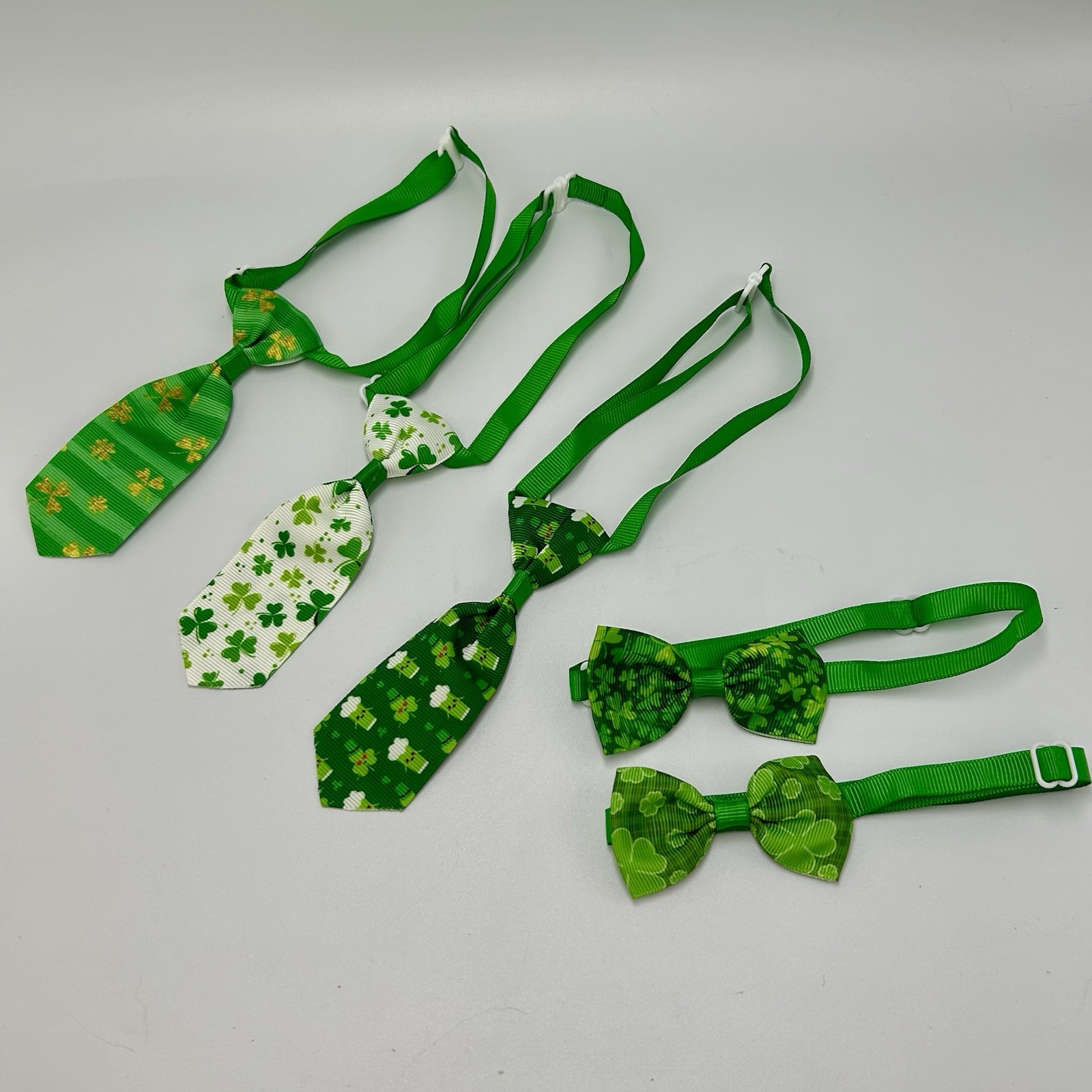 20Pcs Variety St. Patrick's Day Dog Necktie Bowtie Clover Lucky Pet Grooming