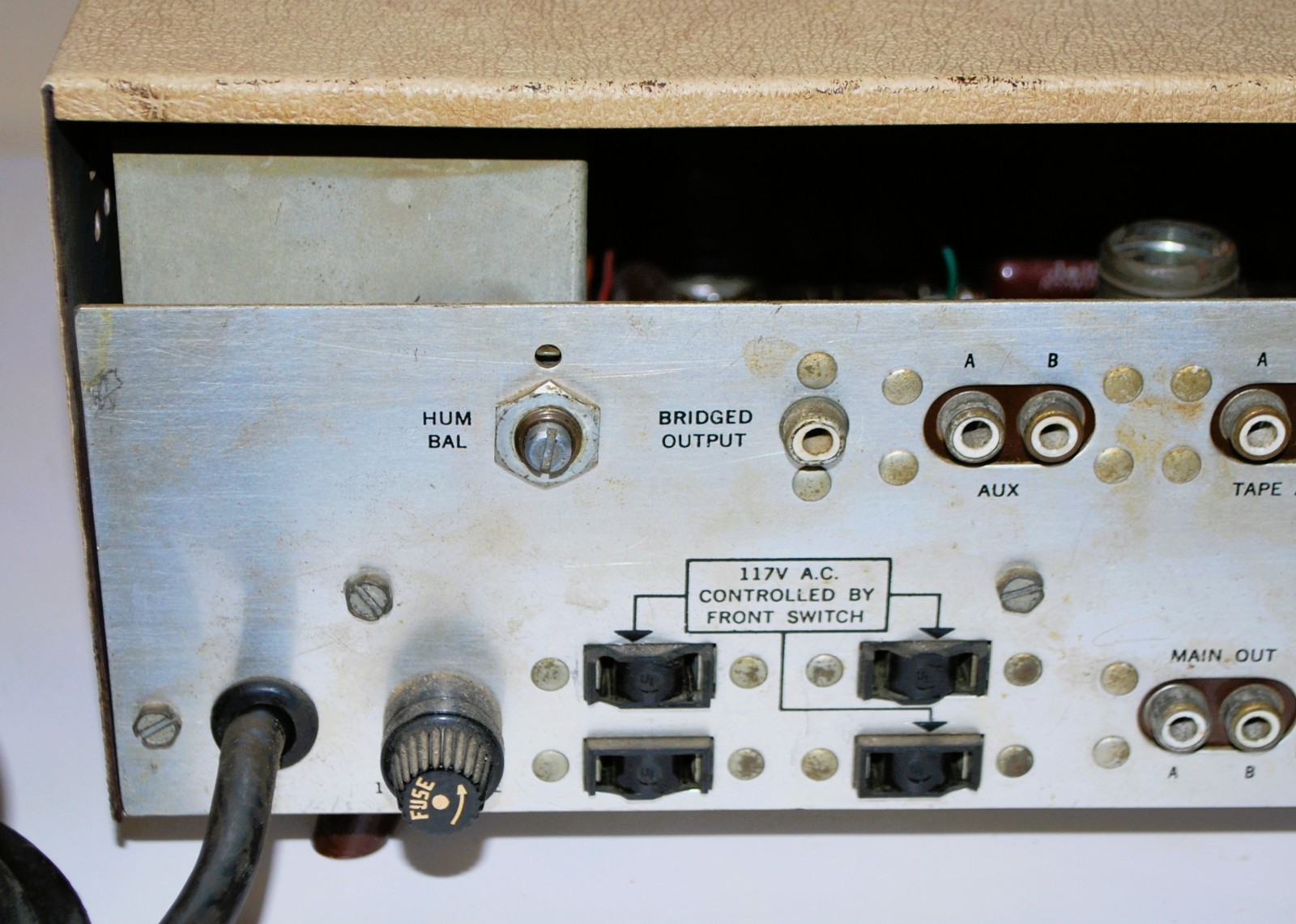 VINTAGE LAFAYETTE KT-600 STEREO MASTER CONTROL CENTER PREAMP TUBE PREAMPLIFIER
