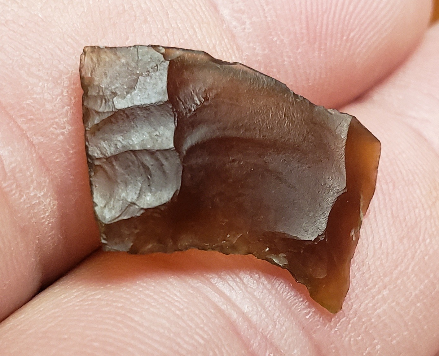 9/16" x 15/16" Knife River Flint Folsom Arrowhead Base- Mountrail County, ND