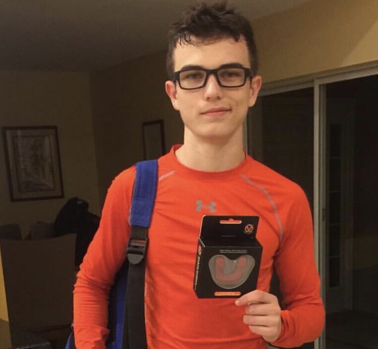 Oral Mart Boxing Martial Arts MMA Flag Football Mouth Guard (Black/Red)