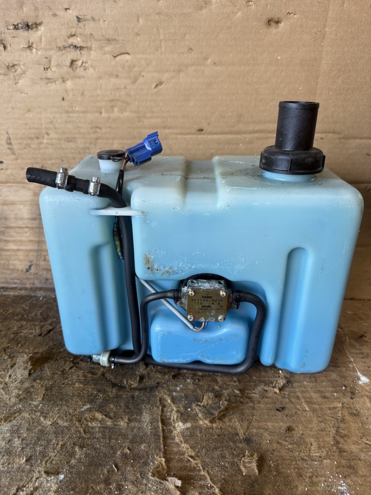 YAMAHA OUTBOARD 6YR-W0035-95-00 2.8 GAL REMOTE OIL TANK ASSY