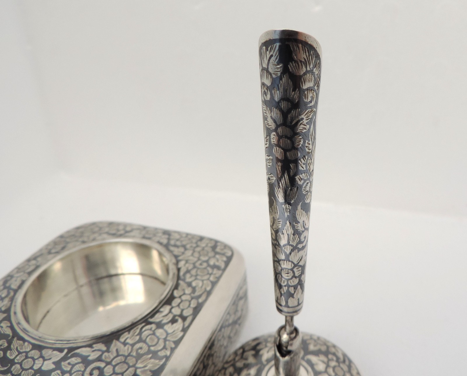 Thai Nakon Siam Sterling Silver Niello Pen Pencil Holder box Desktop Stand 205g