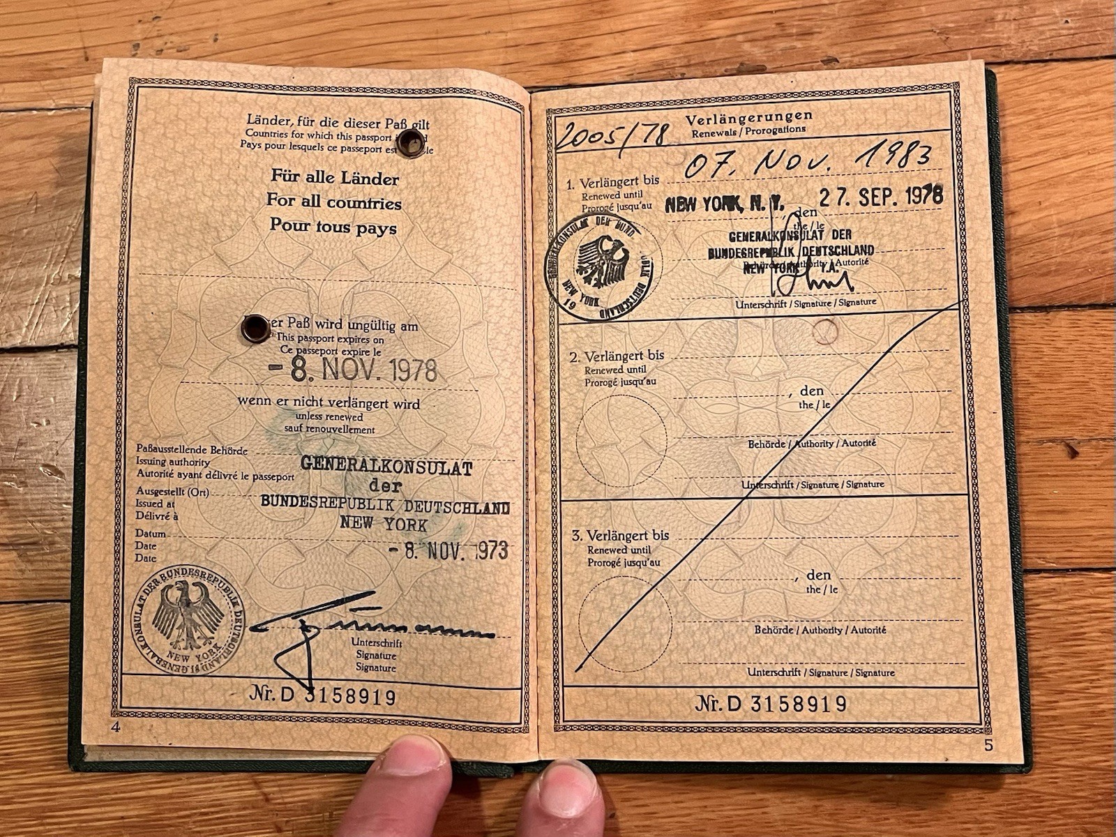 Bundesrepublik Deutschland Reisepass Passport Baden New York 1973 Pretty Woman