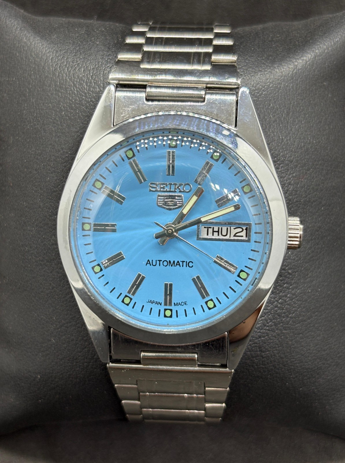 Vintage Refurbished Seiko 5 Automatic Day/Date Japan Men's Wrist Watch