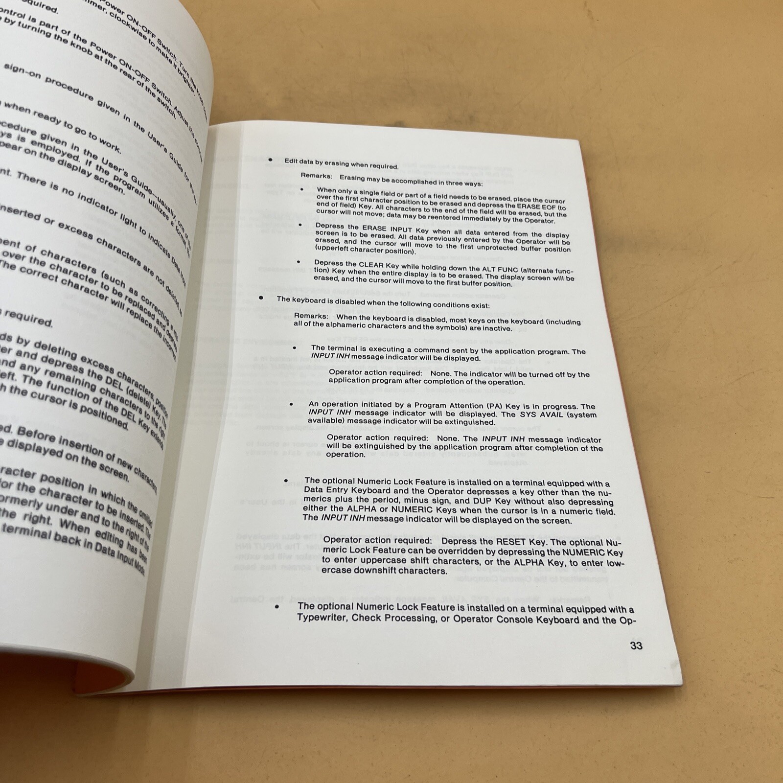 Telex Terminal Communications TC 277C Keyboard Display Terminal Operators Manual