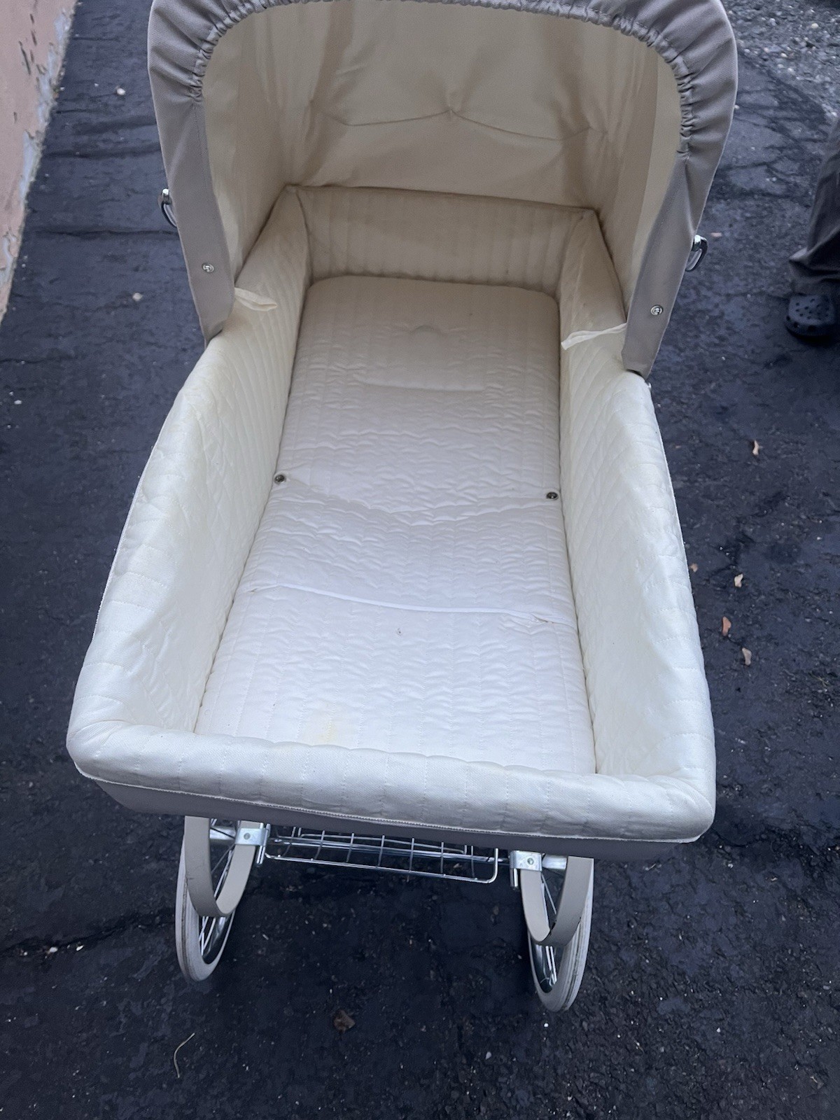 Inglesina Classics Pram Baby Stroller with Basket and Storage Basket In White