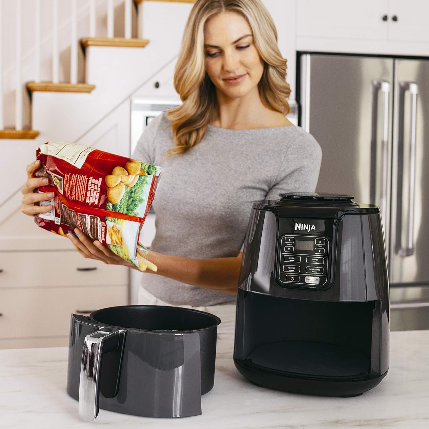 Ninja AF101 Air Fryer that Crisps Roasts Reheats & Dehydrates