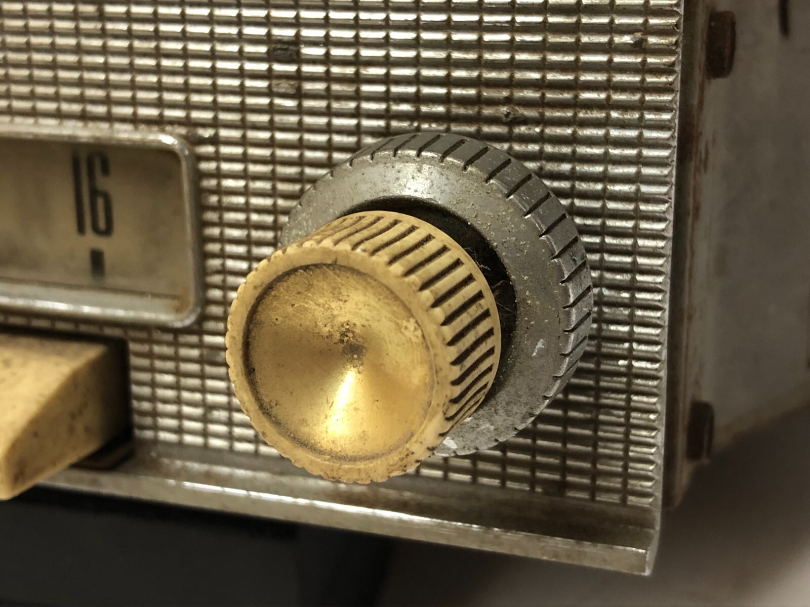 1958 Ford Custom 300, Fairlane, Skyliner, Ranchero, Wagon, Country Squire Radio