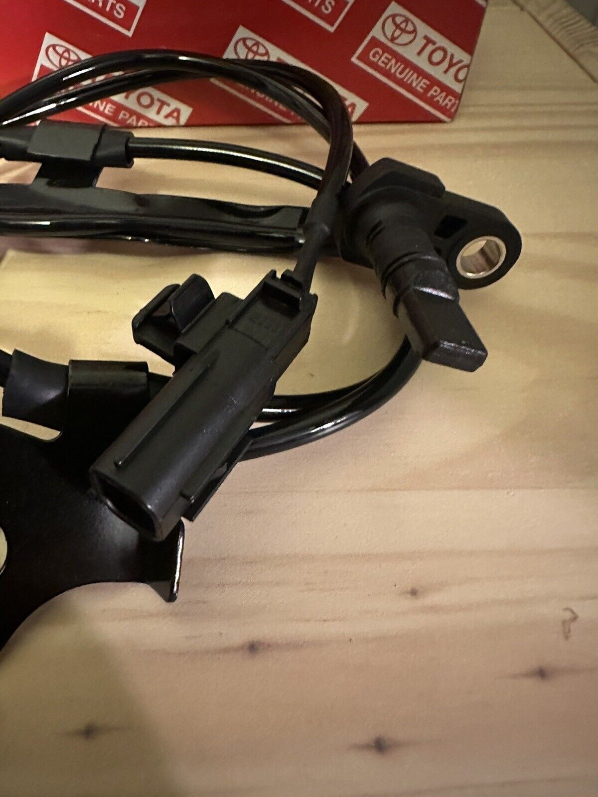 OEM ABS Wheel Speed Sensor Front Right Prius 2010-2015 Prius C 2013 89542-47030