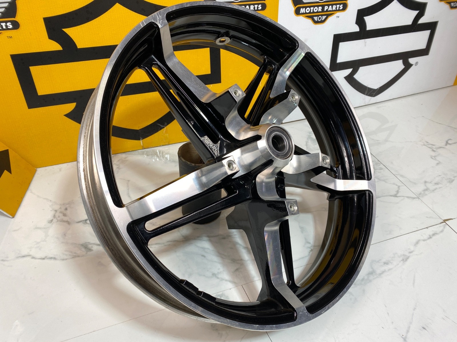 OEM Harley 09-26 Touring 2024 2025 Street Glide Front Wheel Rim & Rotors