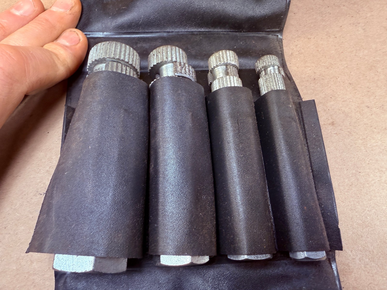 Vintage Roddick Tool 4-Piece 3/8" 1/2” 3/4” 1” Internal Nipple Extractor Set