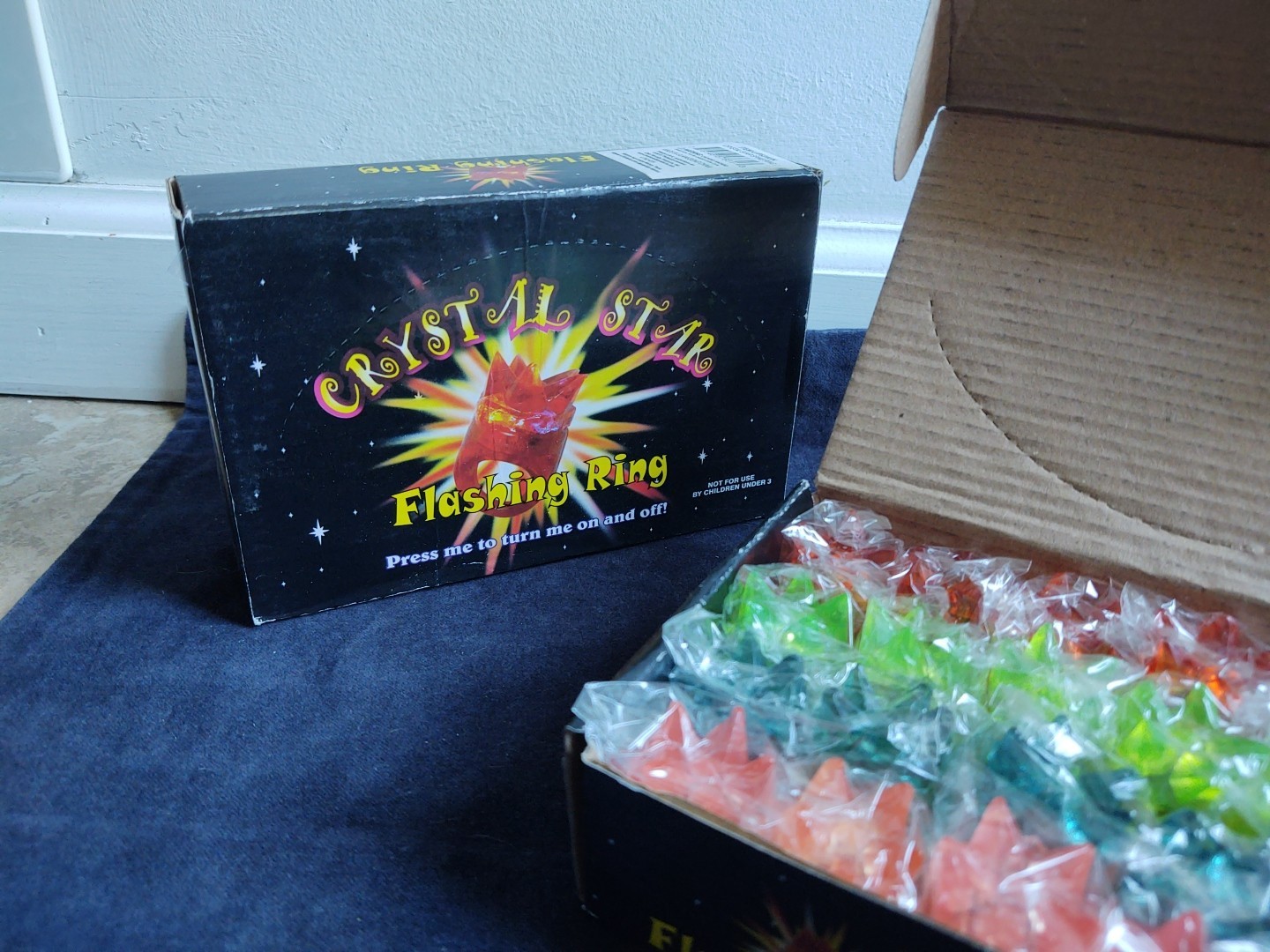 New Box Of 24 Flashing Led Gel Spike Rings In Multi Colors Light Up Party Favors