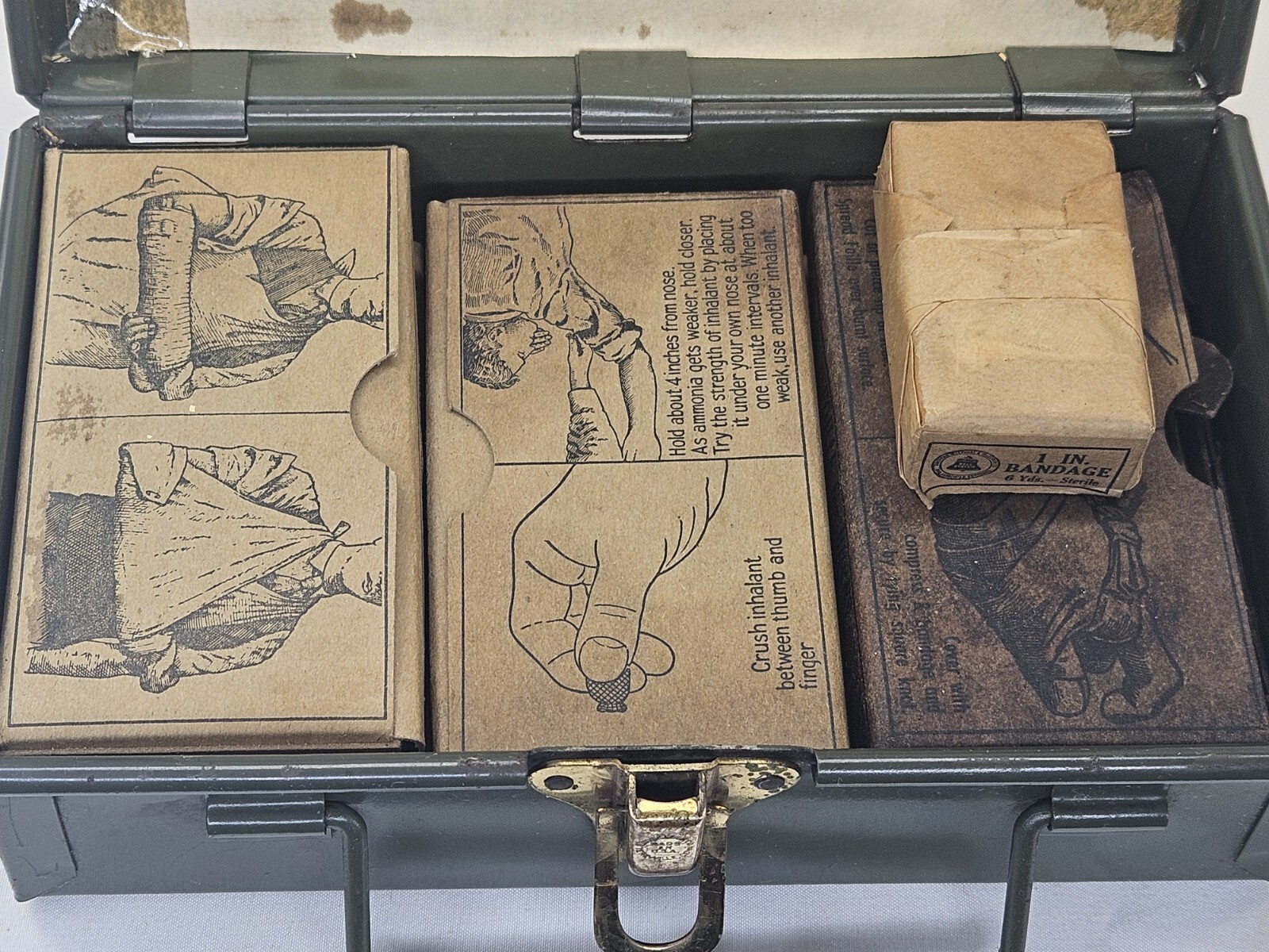 Vintage Military used First Aid Kit Eagle Lock Co USA