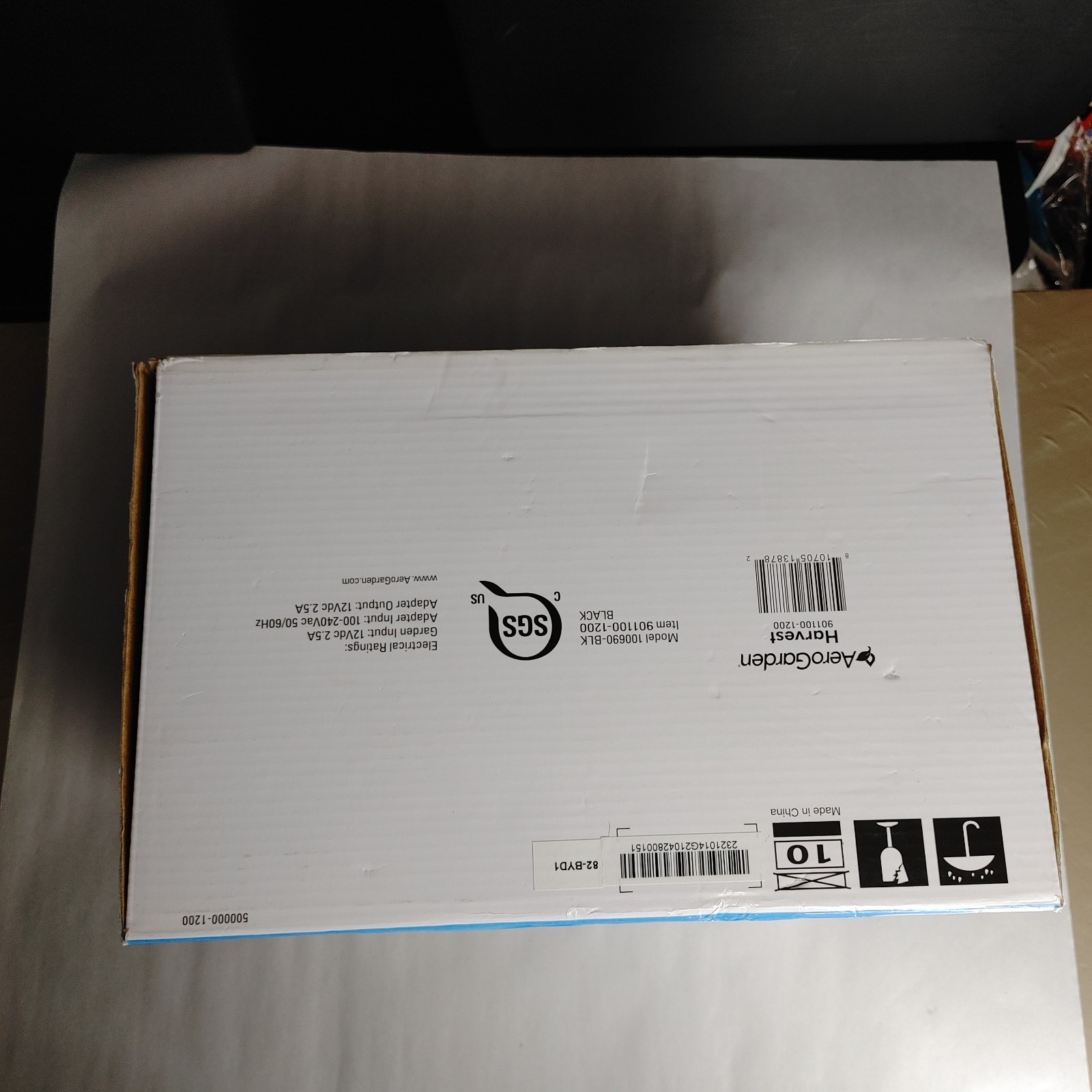 Aerogarden In-Home Garden System Harvest 6 Pods (Opened Box)