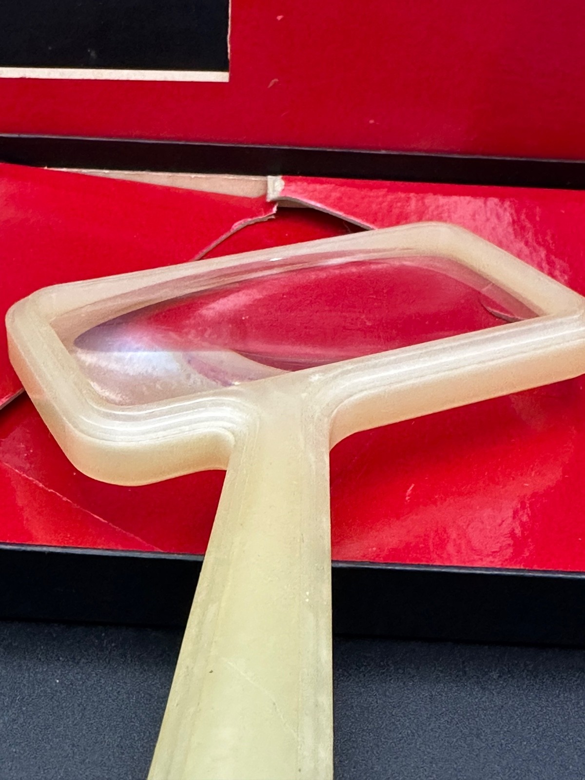 Vintage Bausch & Lomb Ivory 2”x3 7/8”Optical Magnifier Bakelite Magnifying Glass