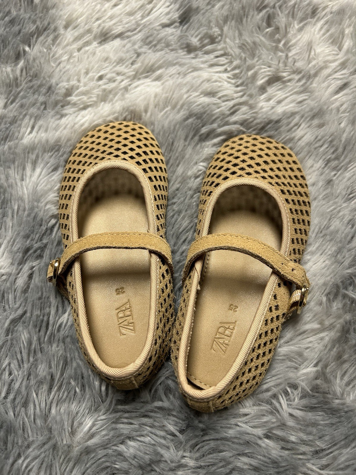 Zara EU Size 25 Toddler Girl Flats Light Brown Buckle Strap