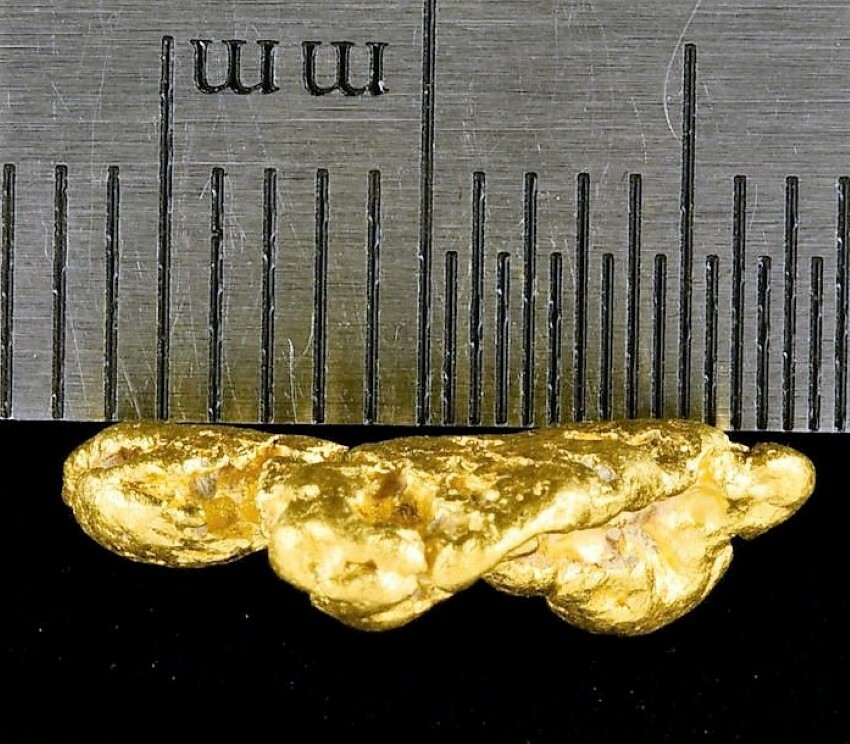 PURE GOLD NUGGET ALASKA YUKON BC NATURAL SMALL ROCK HAND PICKED RAW FINE 22k .4g