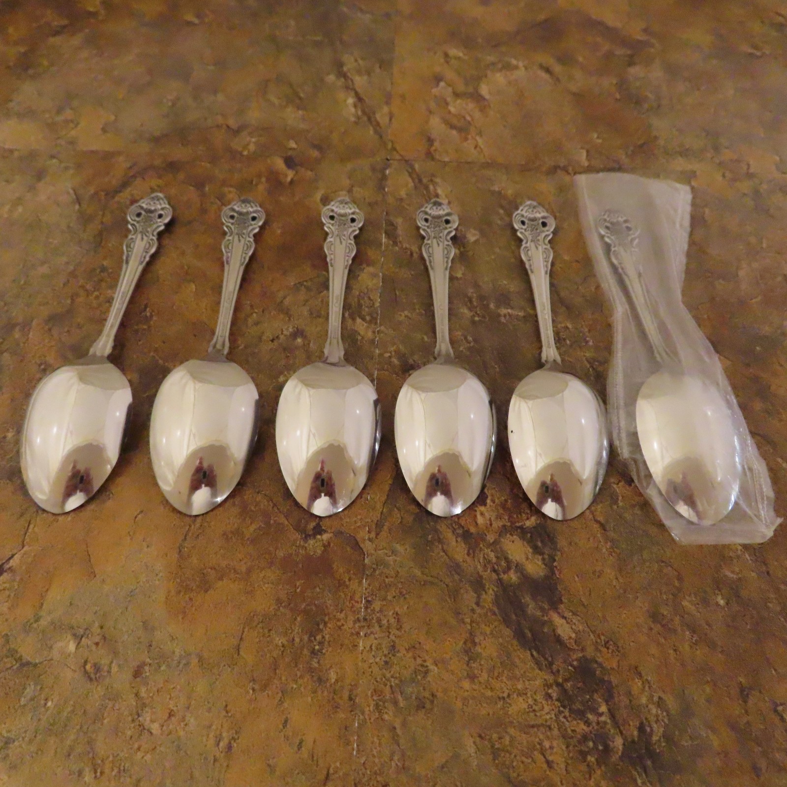 Oneida Cherbourg Set of 6 Teaspoons Spoons Community Stainless Flatware Lot B