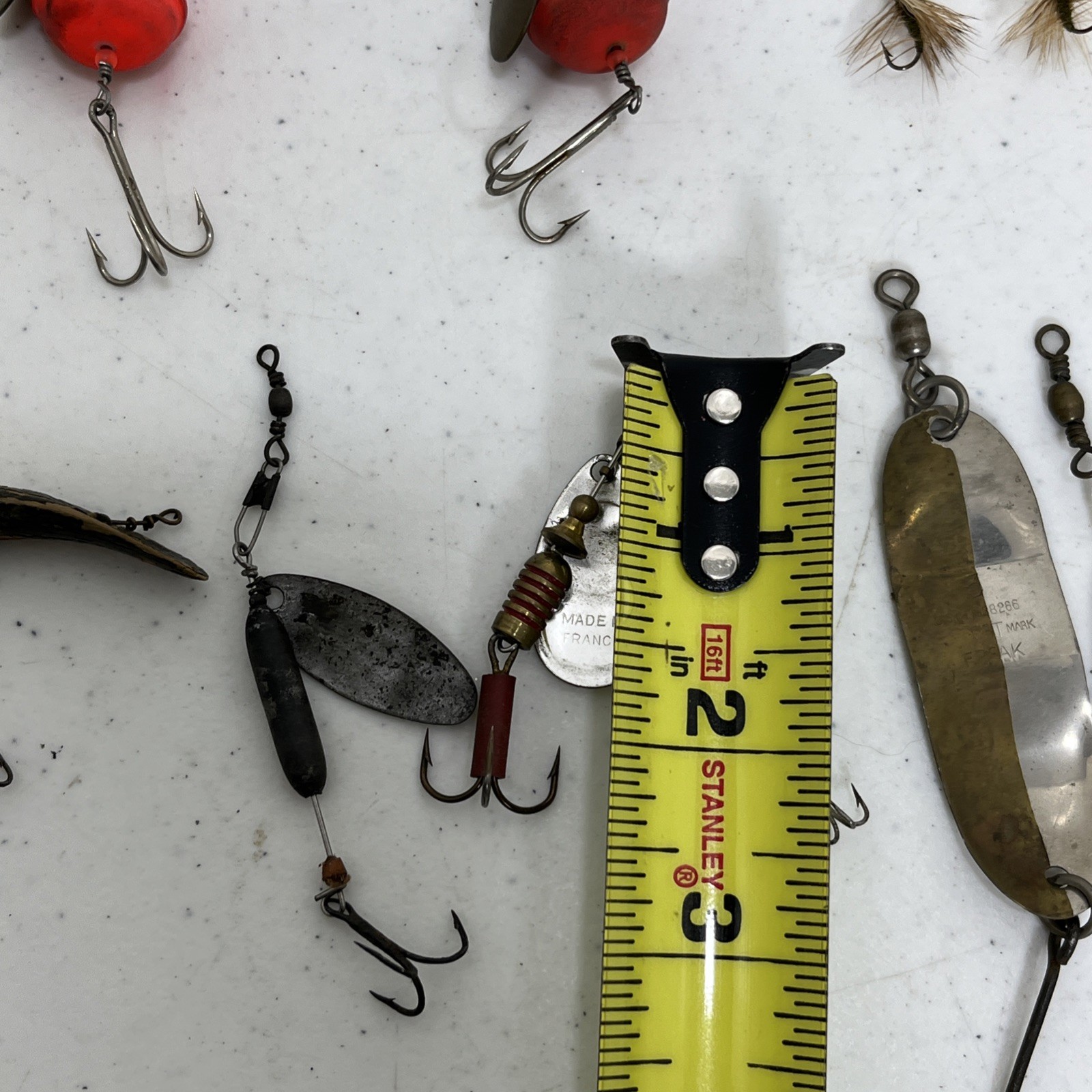 Lot of Vintage Fishing Tackle Spoons Spinners Swivels Hooks Lures Lot of 15