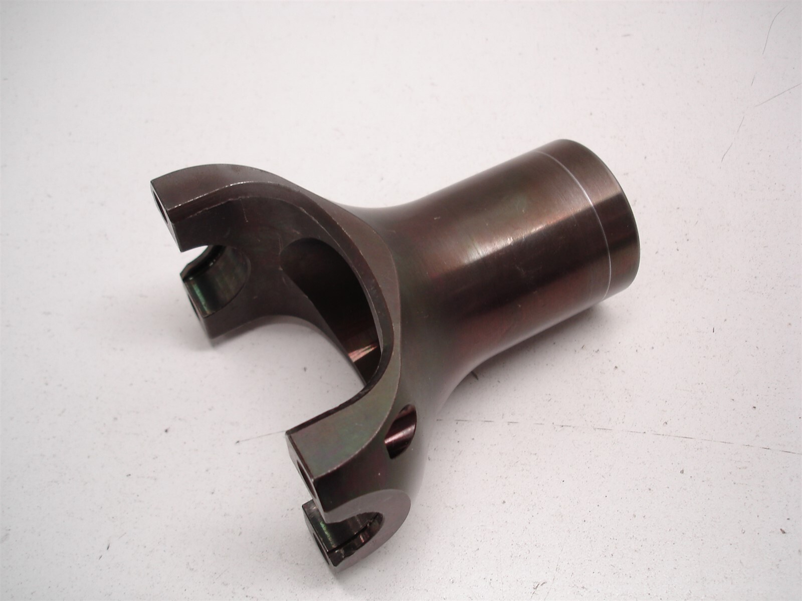 NASCAR LIGHT WEIGHT BILLET FORD 9" REAR END YOKE 28 SPLINE 1350 U-JOINT 4.150"