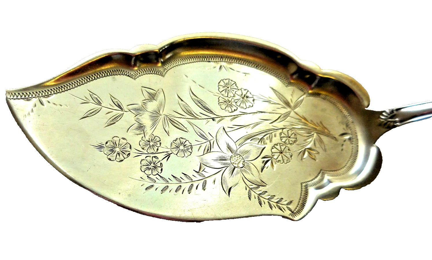 CLEMENS OSKAMP CINCINNATI c1860 COIN SILVER SLICE 8 3/4" FLORAL ENGRAVED "A & L"