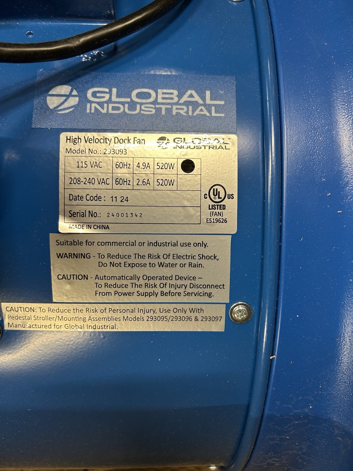 Global Industrial 18" High Velocity Drum Fan w/ Yoke Mount, 7,700 CFM, 1/2 HP